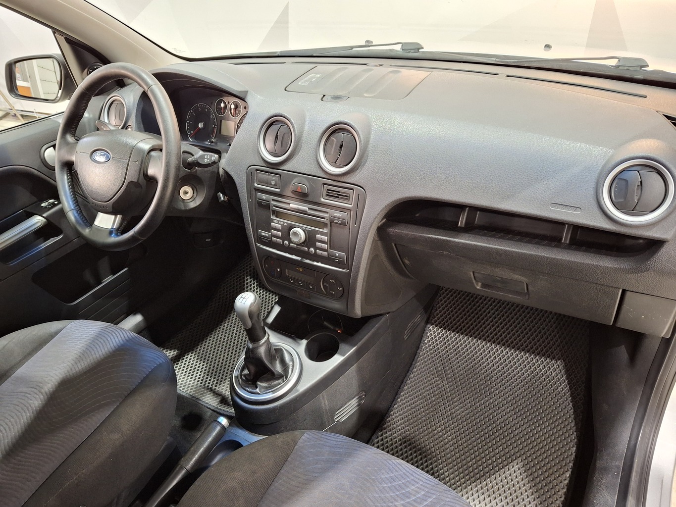 FORD FUSION