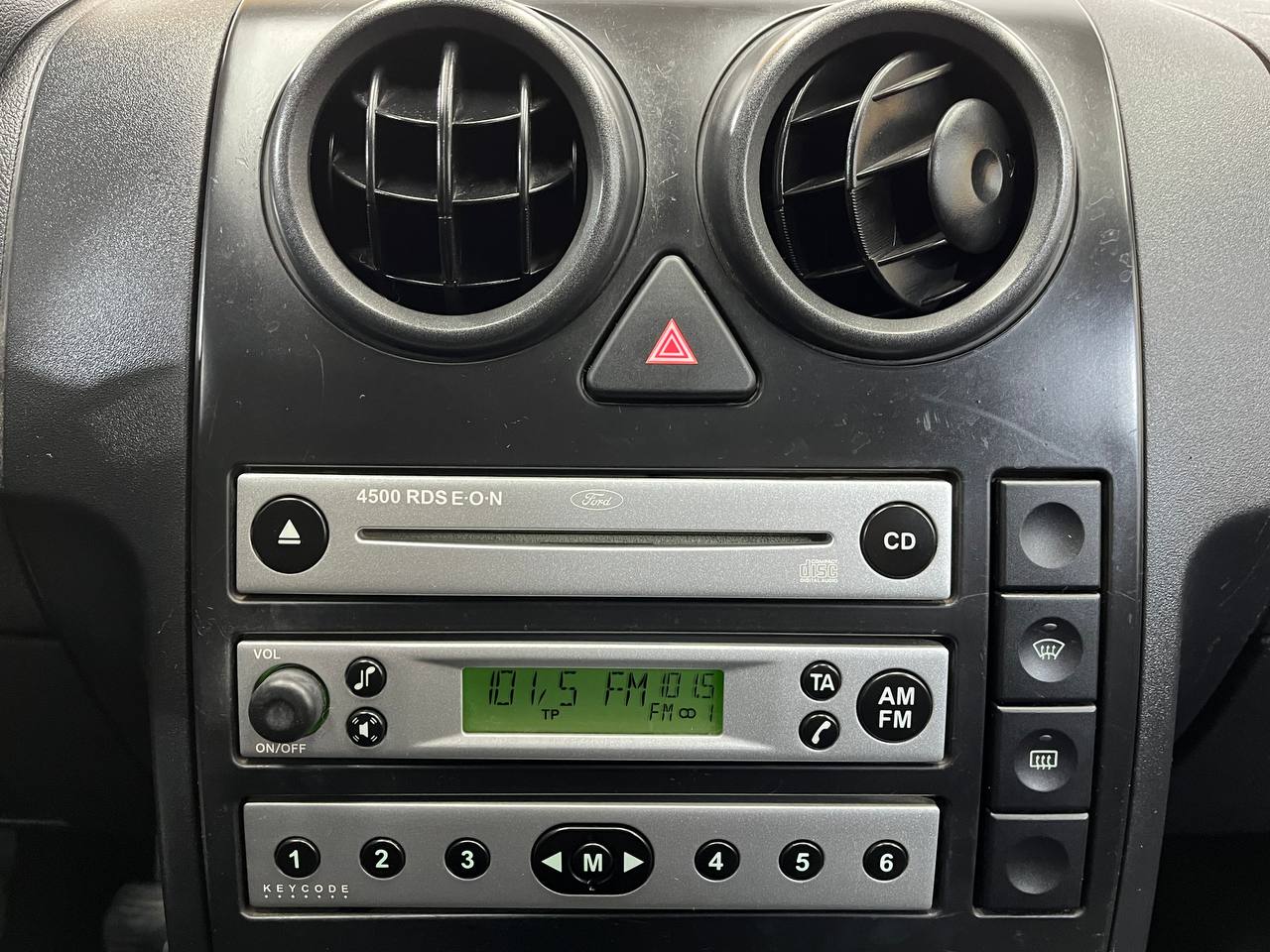 FORD FUSION