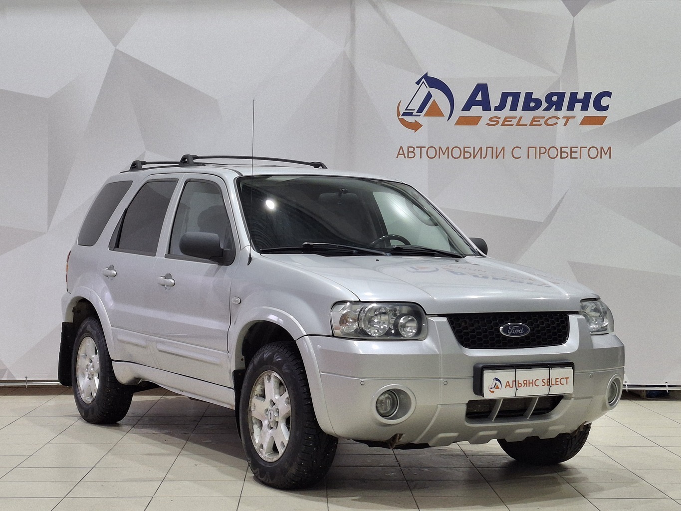 FORD MAVERICK XLT