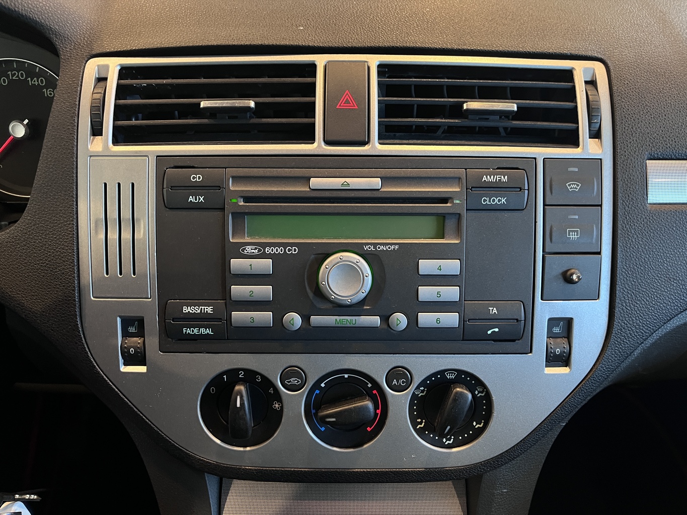 FORD FOCUS