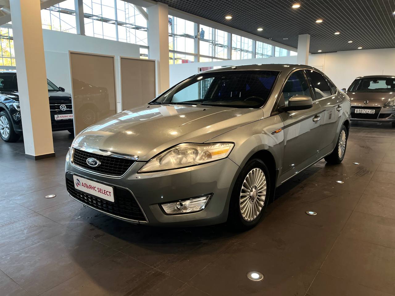 FORD MONDEO
