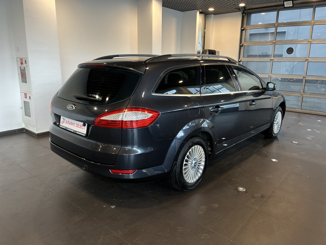 FORD MONDEO
