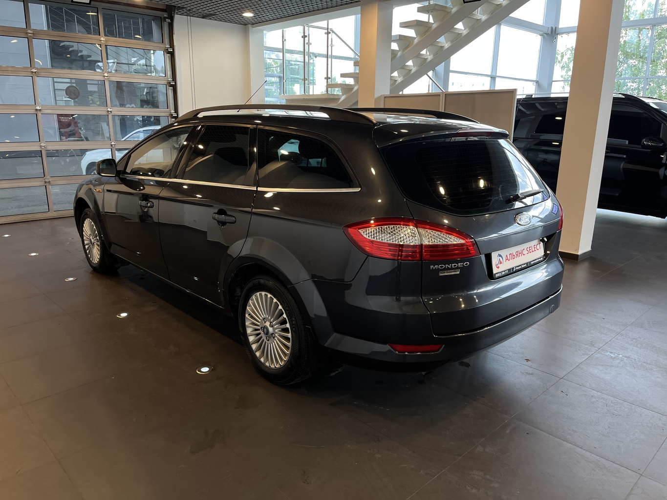 FORD MONDEO