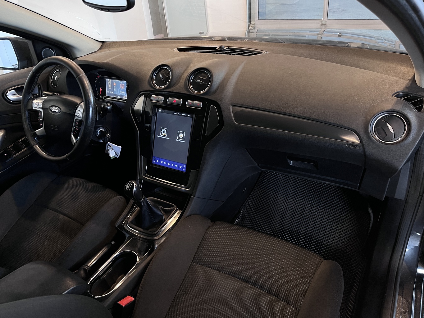 FORD MONDEO