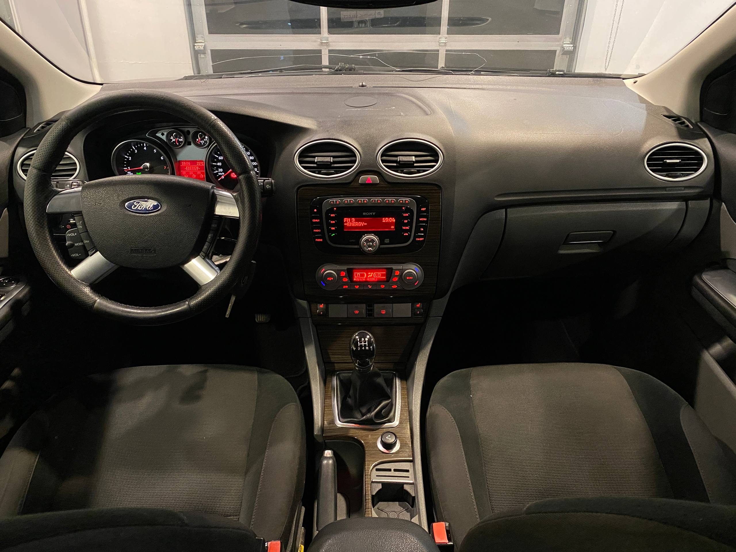 FORD FOCUS