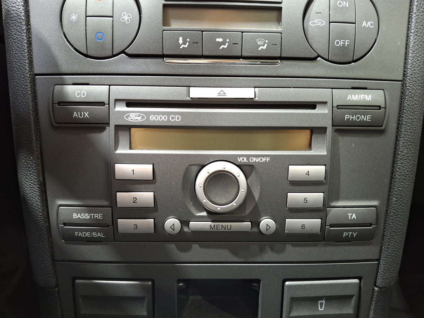FORD MONDEO