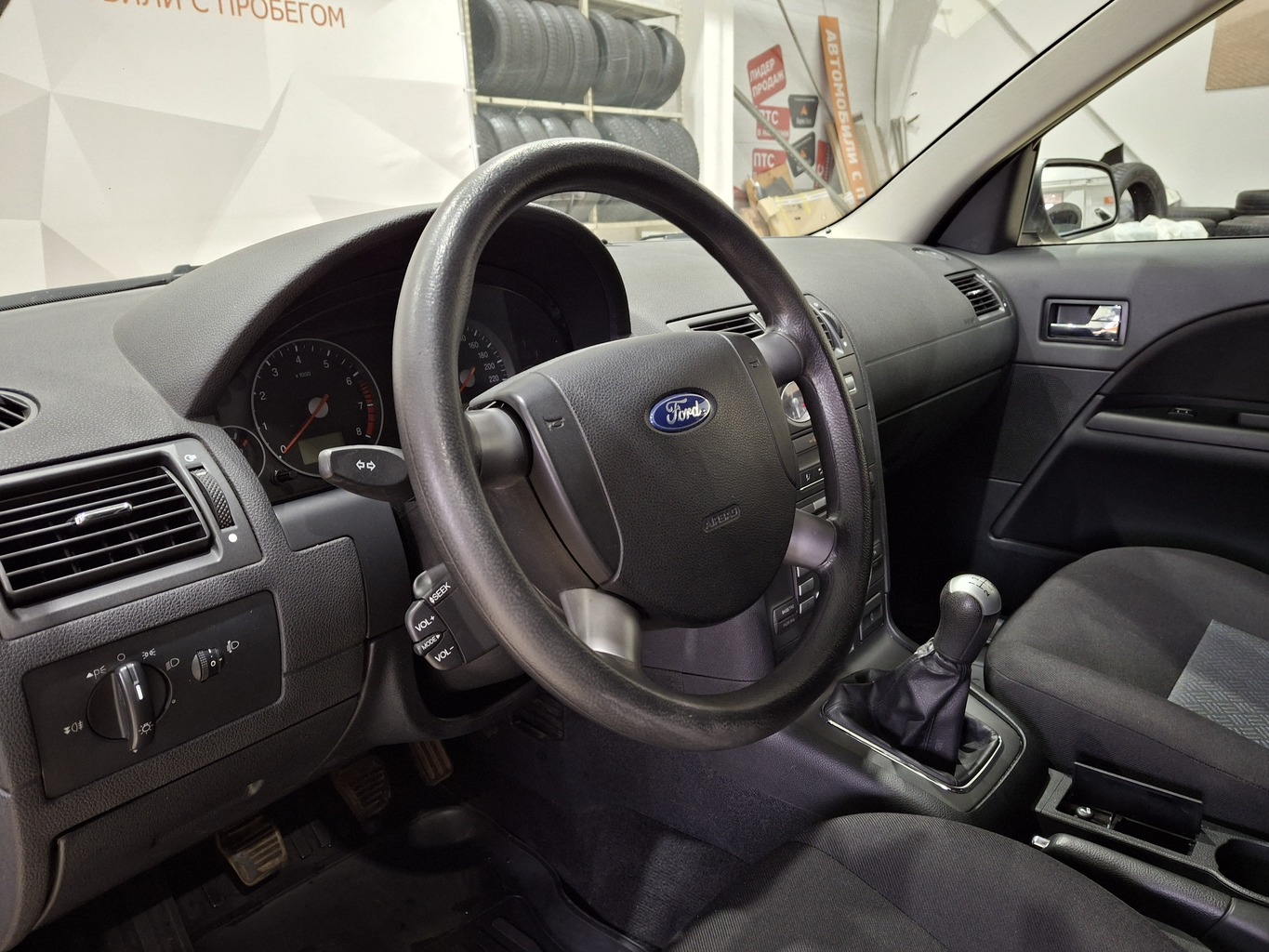 FORD MONDEO