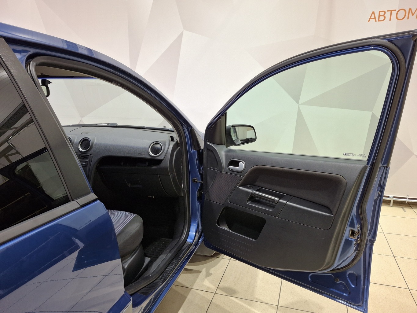 FORD FUSION