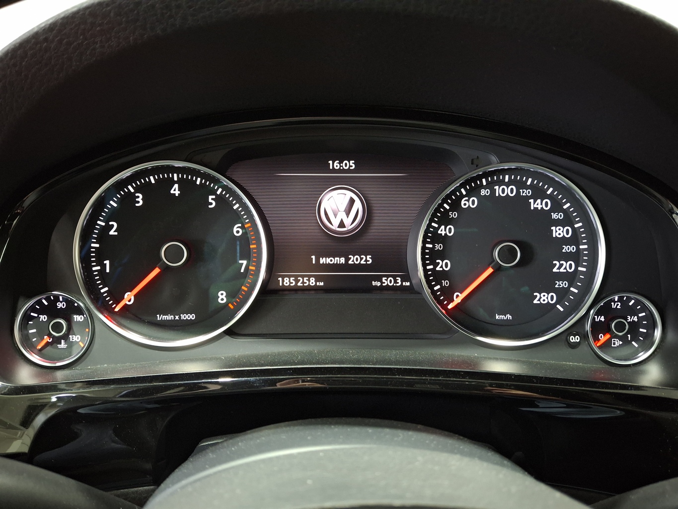 VOLKSWAGEN TOUAREG