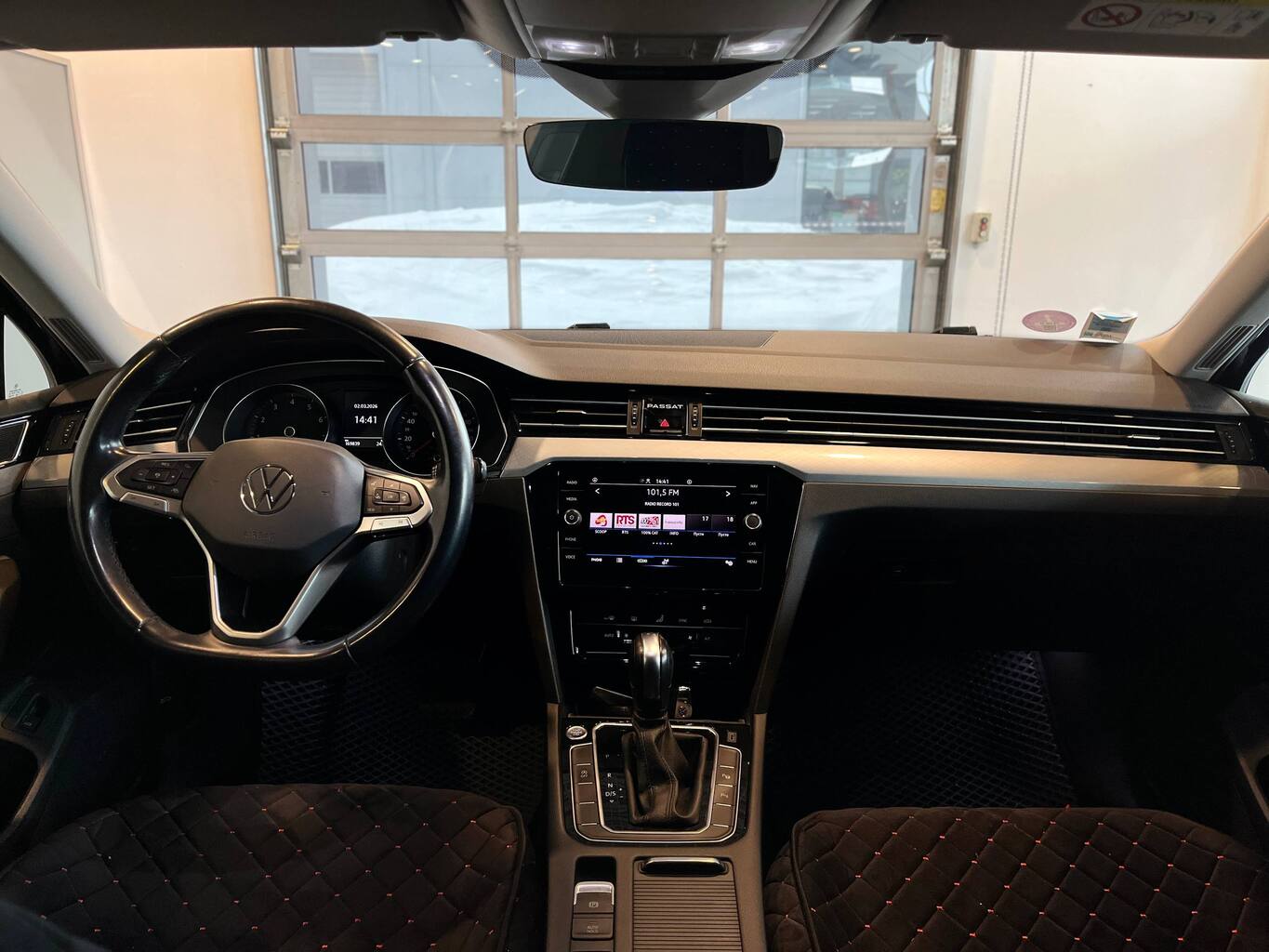 VOLKSWAGEN PASSAT