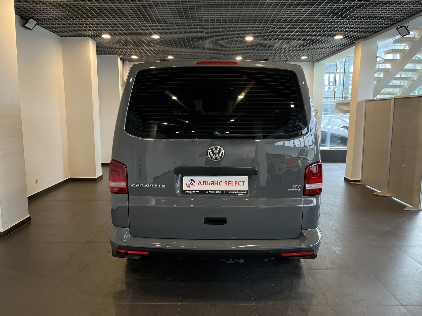 VOLKSWAGEN CARAVELLE