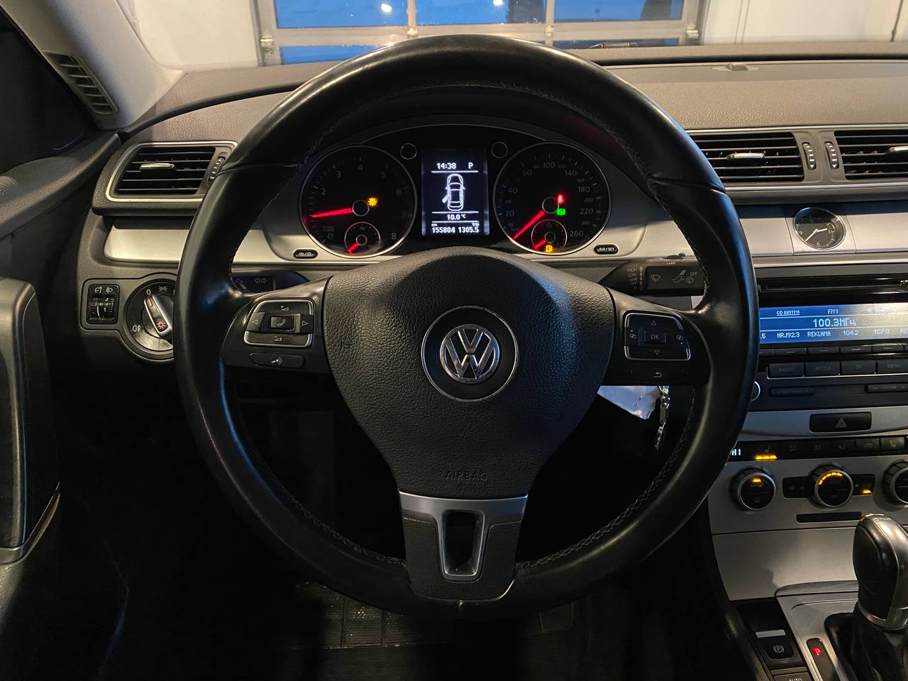 VOLKSWAGEN PASSAT