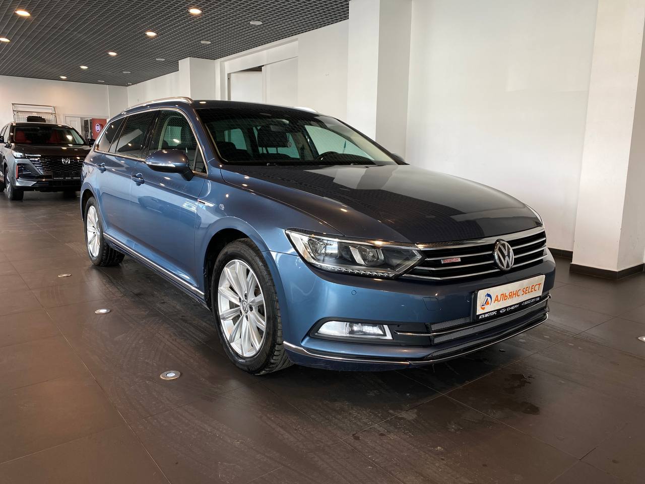 VOLKSWAGEN PASSAT