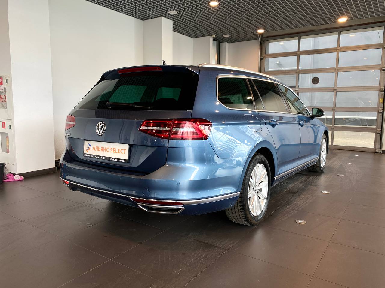 VOLKSWAGEN PASSAT