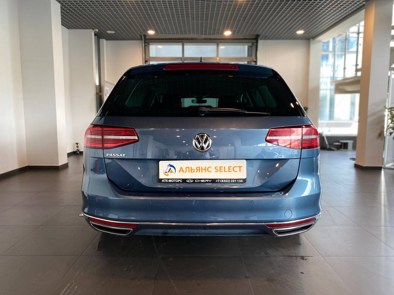 VOLKSWAGEN PASSAT