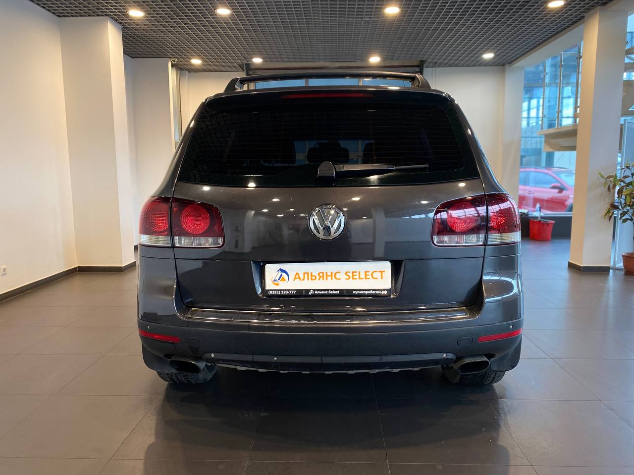 VOLKSWAGEN TOUAREG