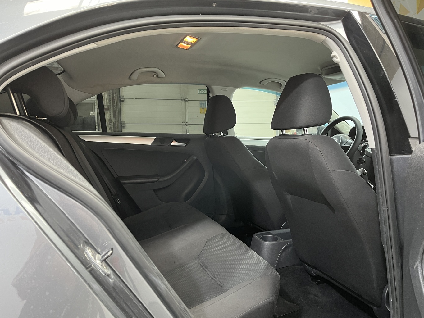 VOLKSWAGEN JETTA