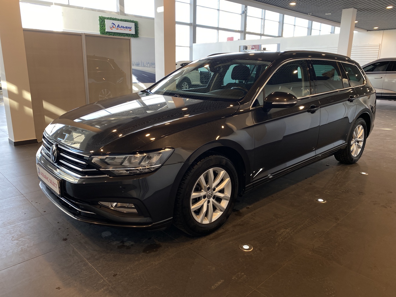 VOLKSWAGEN PASSAT