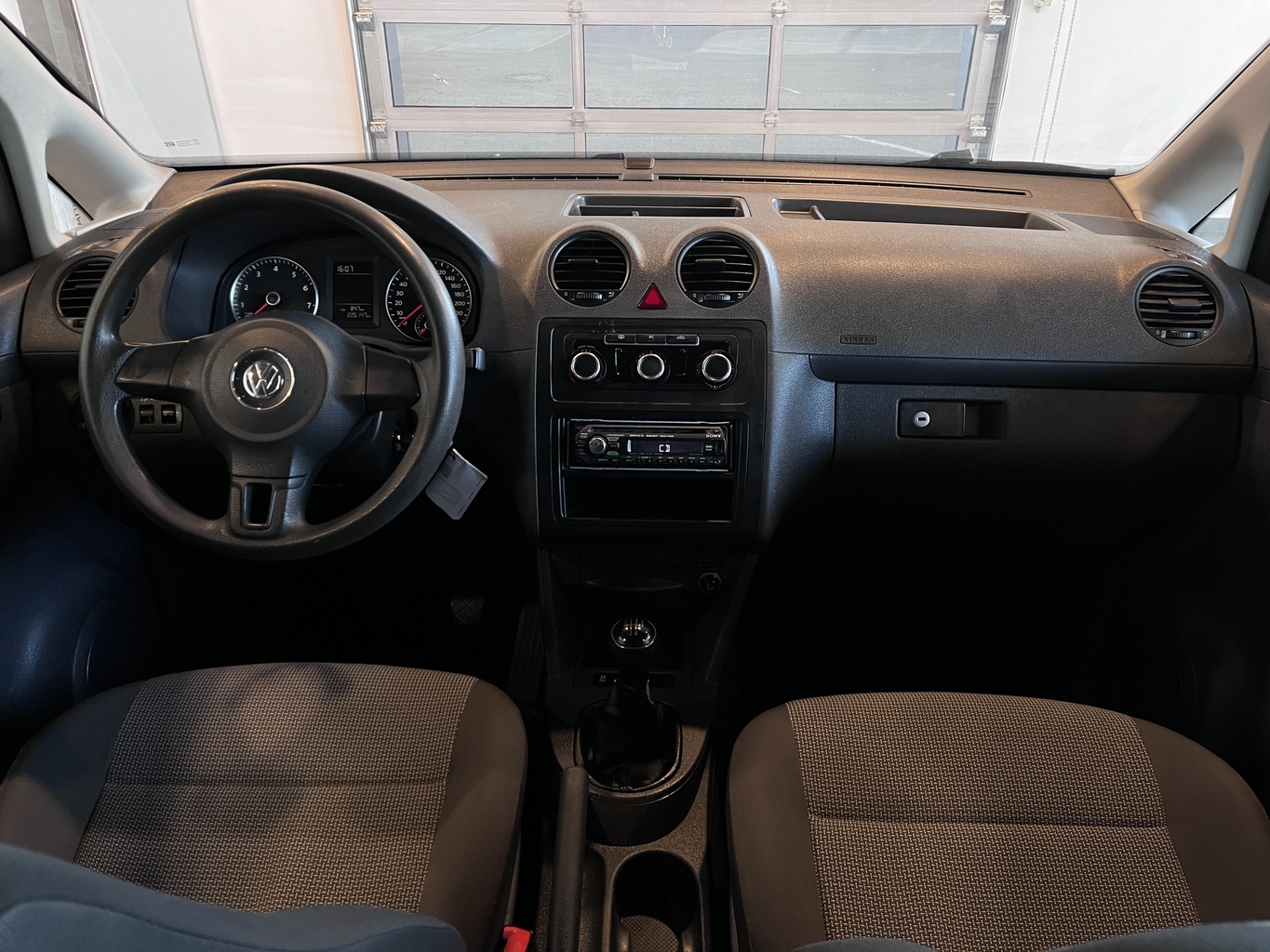 VOLKSWAGEN CADDY