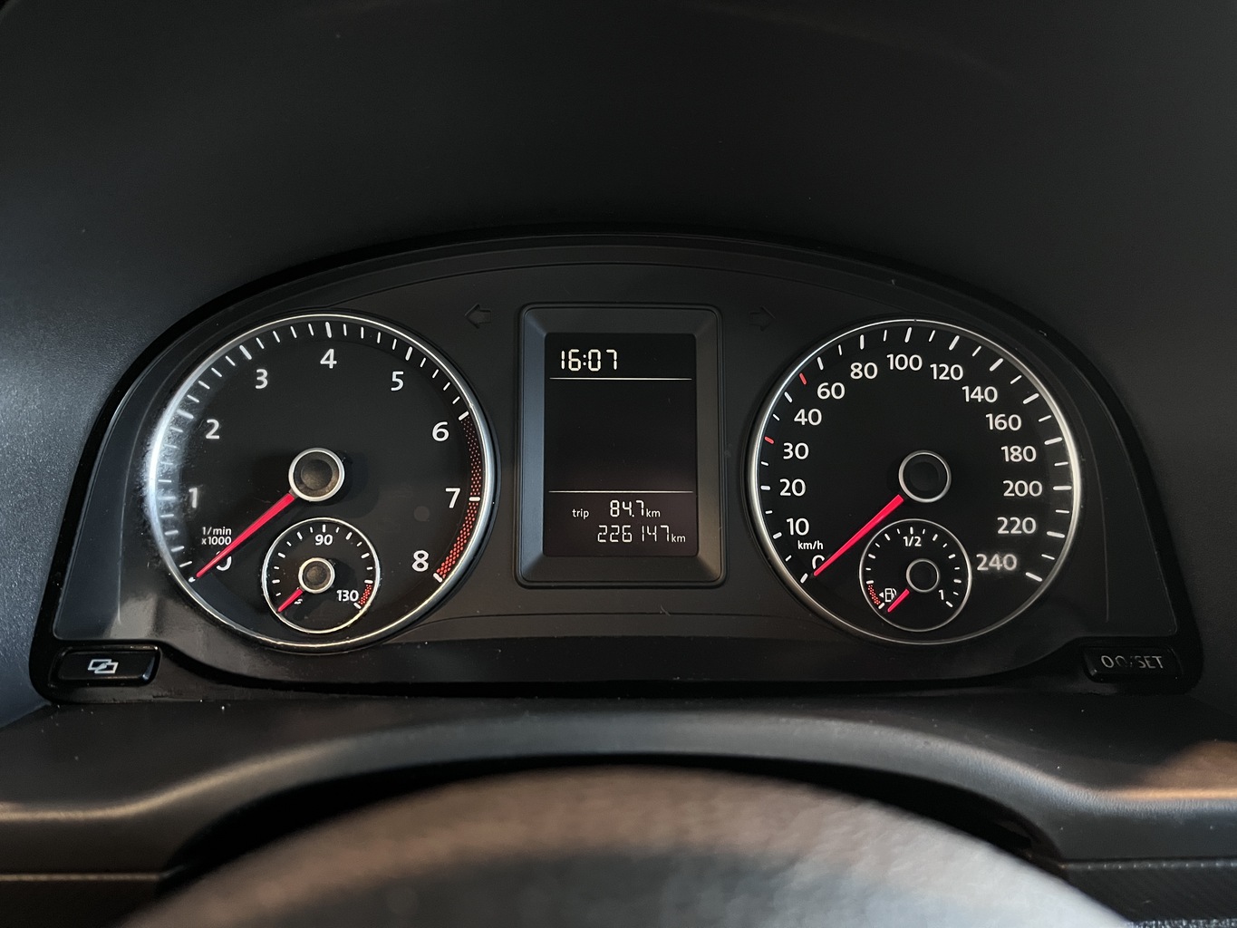 VOLKSWAGEN CADDY