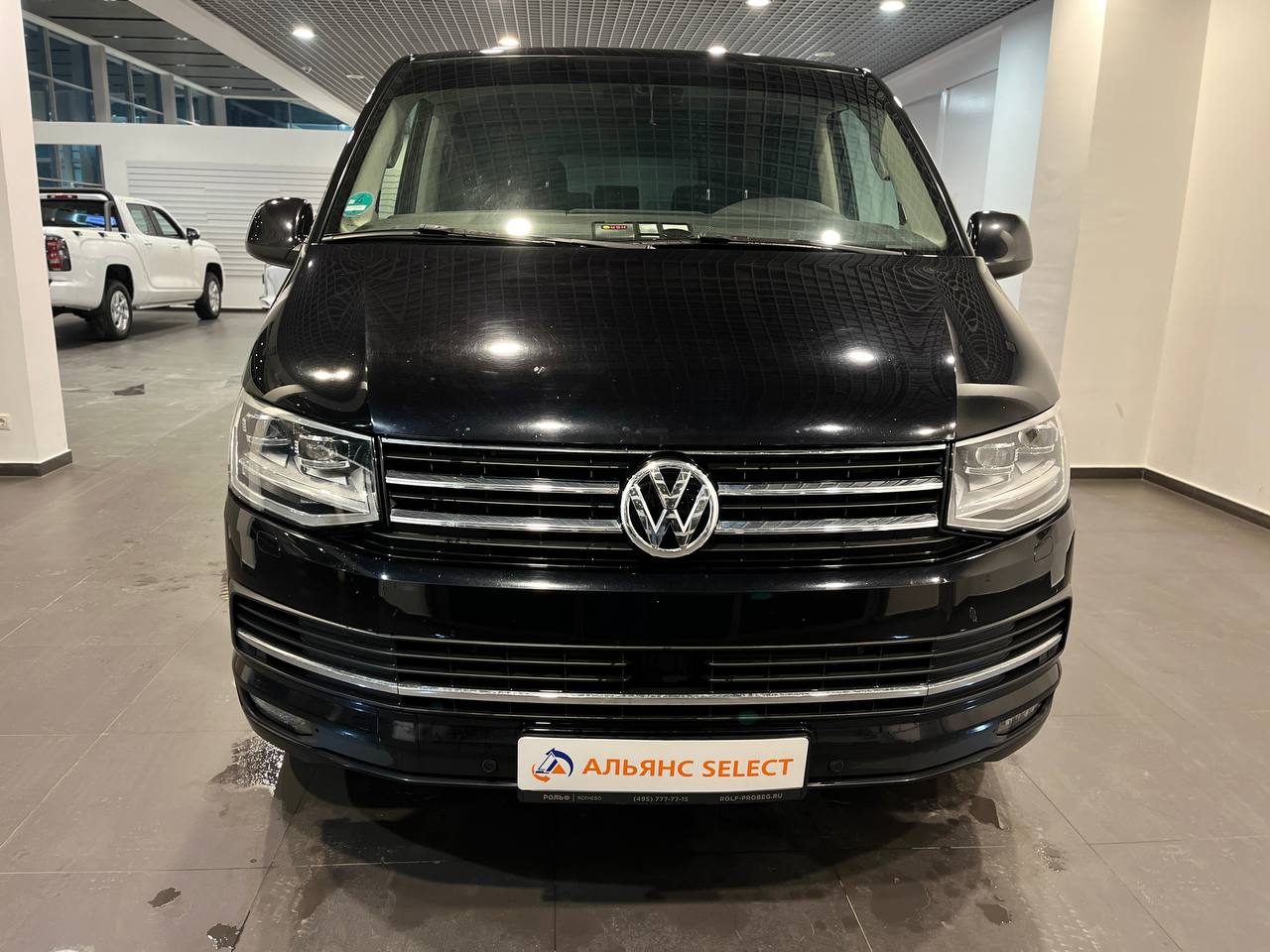 VOLKSWAGEN MULTIVAN
