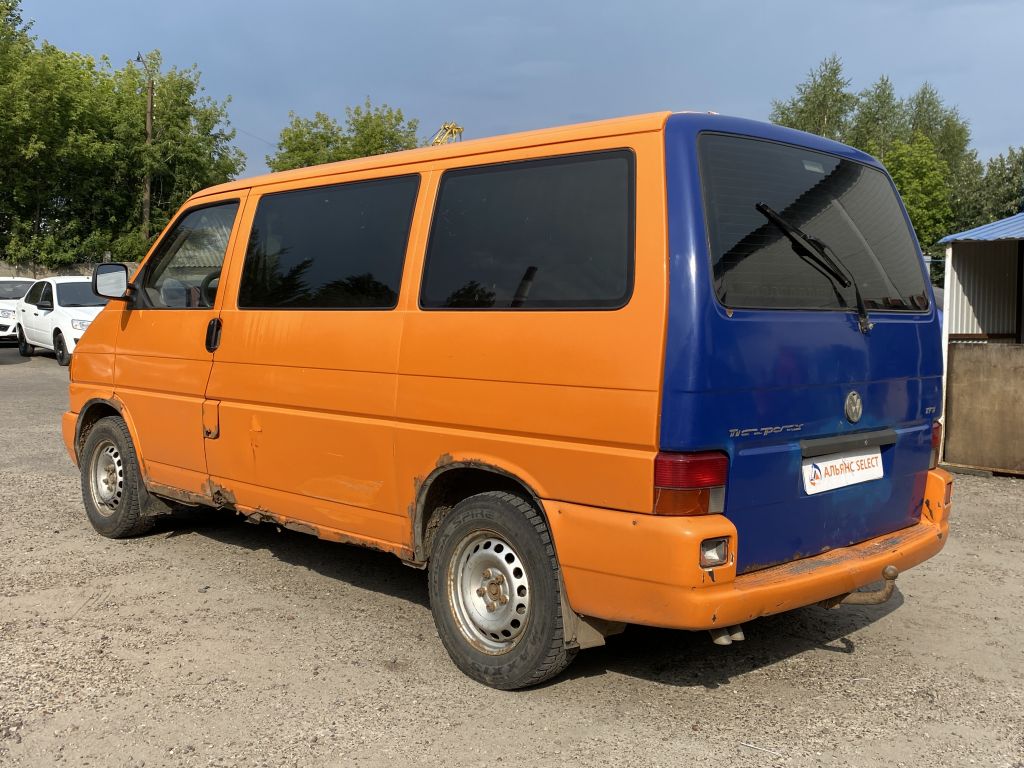 VOLKSWAGEN TRANSPORTER