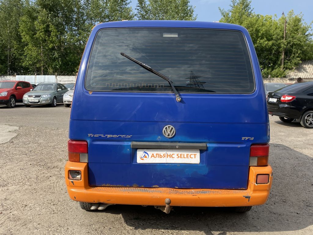 VOLKSWAGEN TRANSPORTER