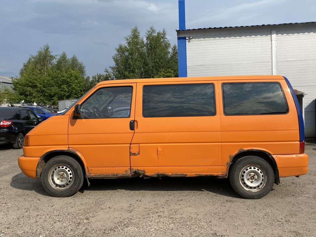 VOLKSWAGEN TRANSPORTER