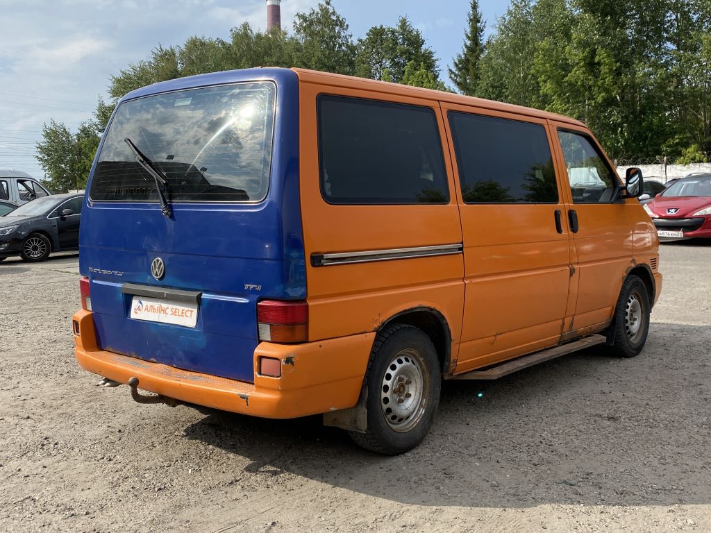 VOLKSWAGEN TRANSPORTER