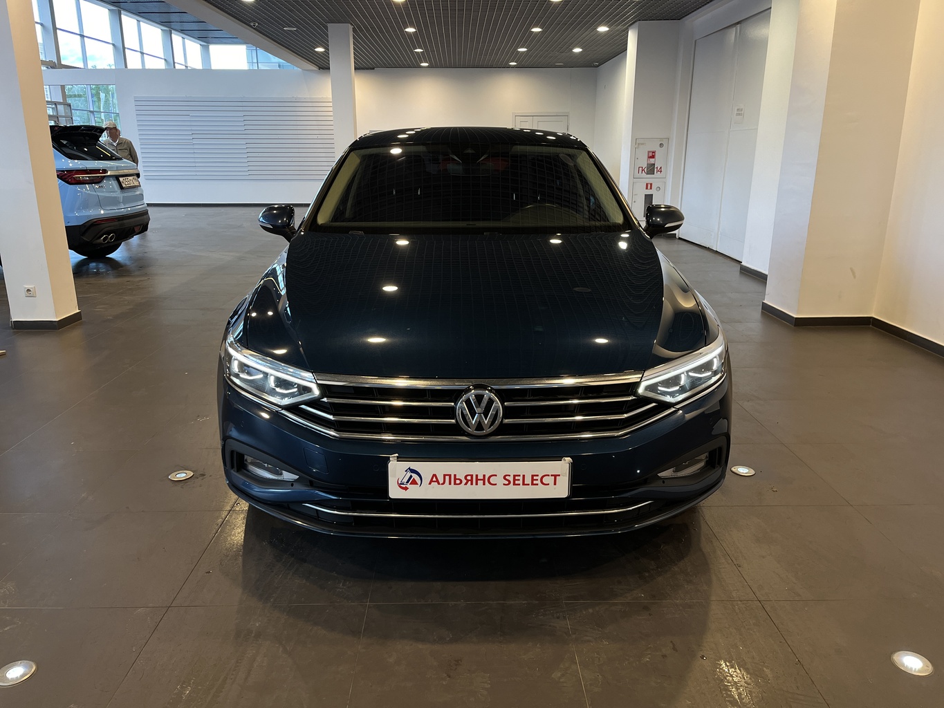 VOLKSWAGEN PASSAT