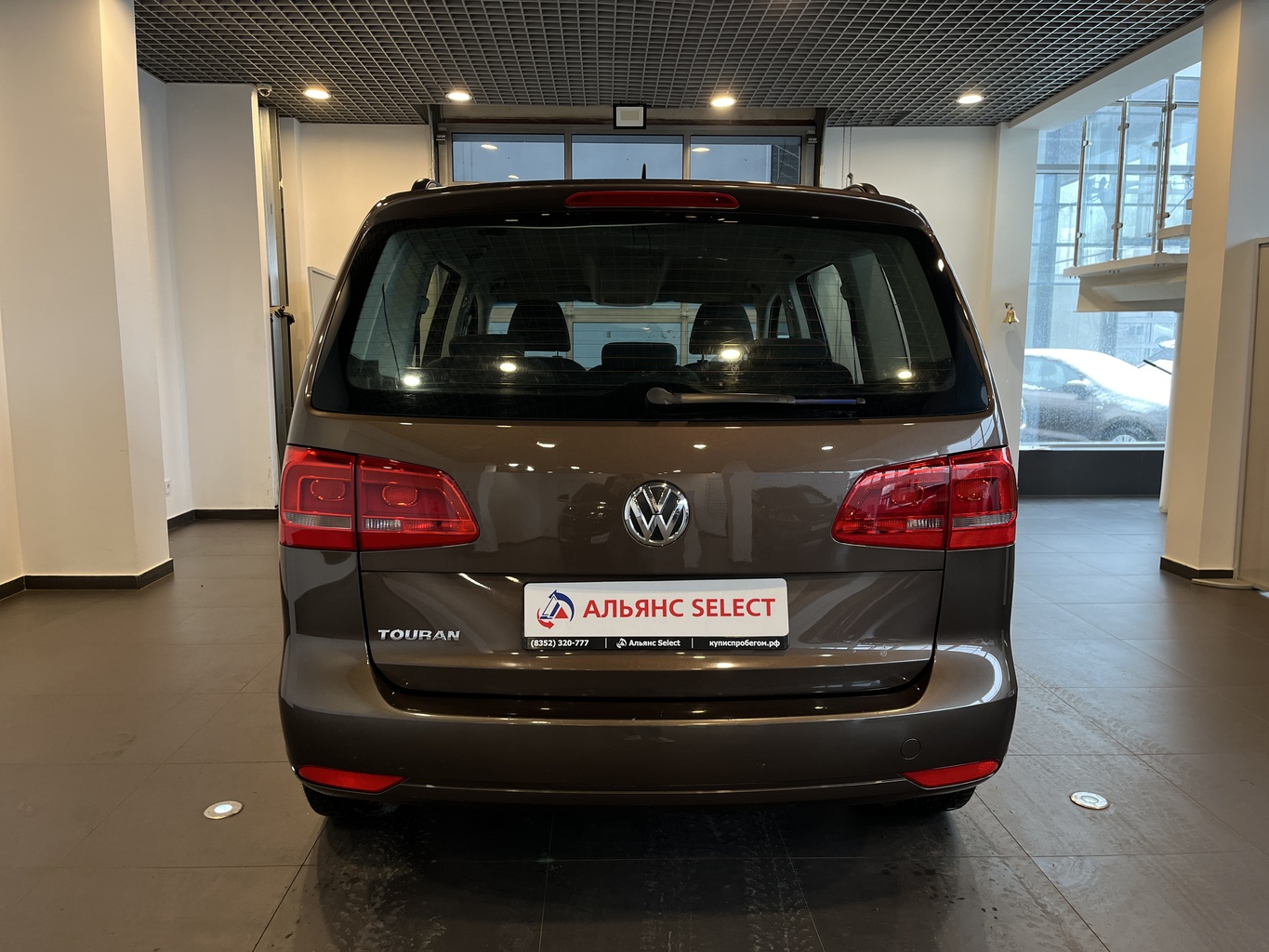 VOLKSWAGEN TOURAN