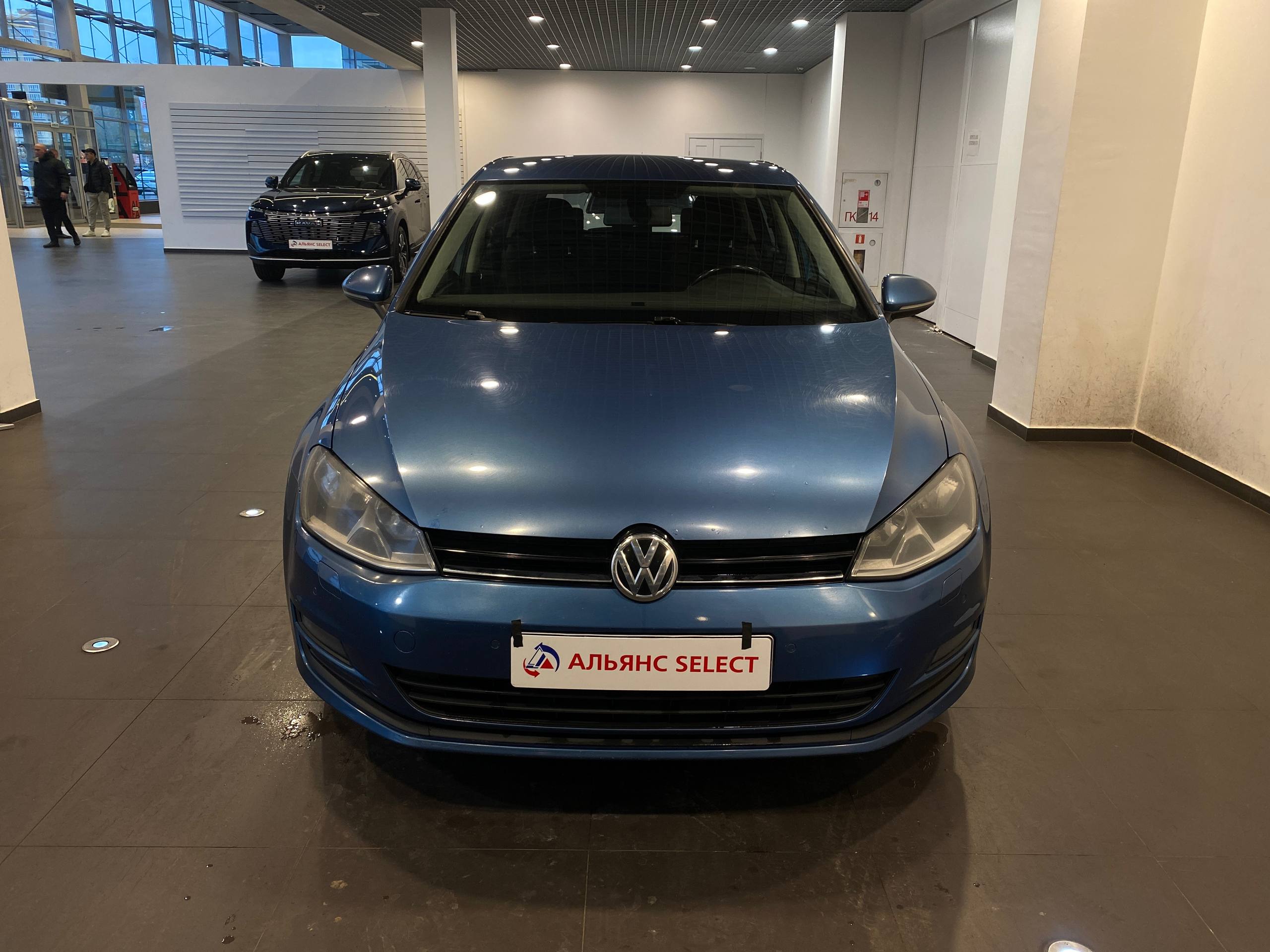 VOLKSWAGEN GOLF