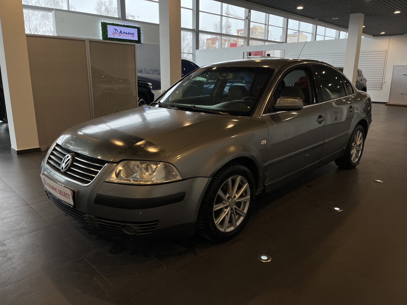 VOLKSWAGEN PASSAT