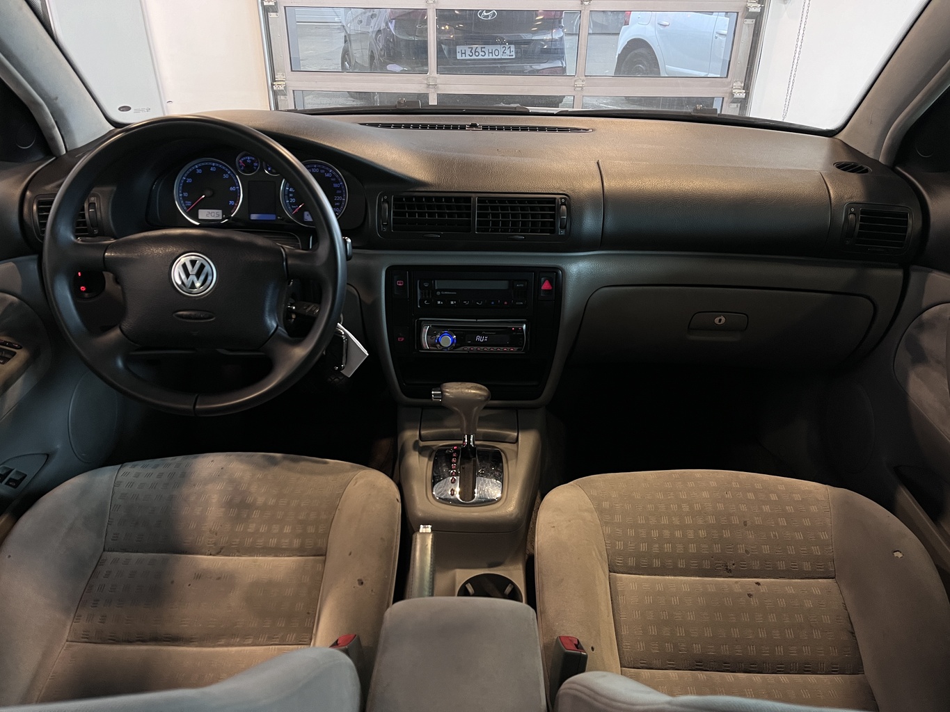 VOLKSWAGEN PASSAT