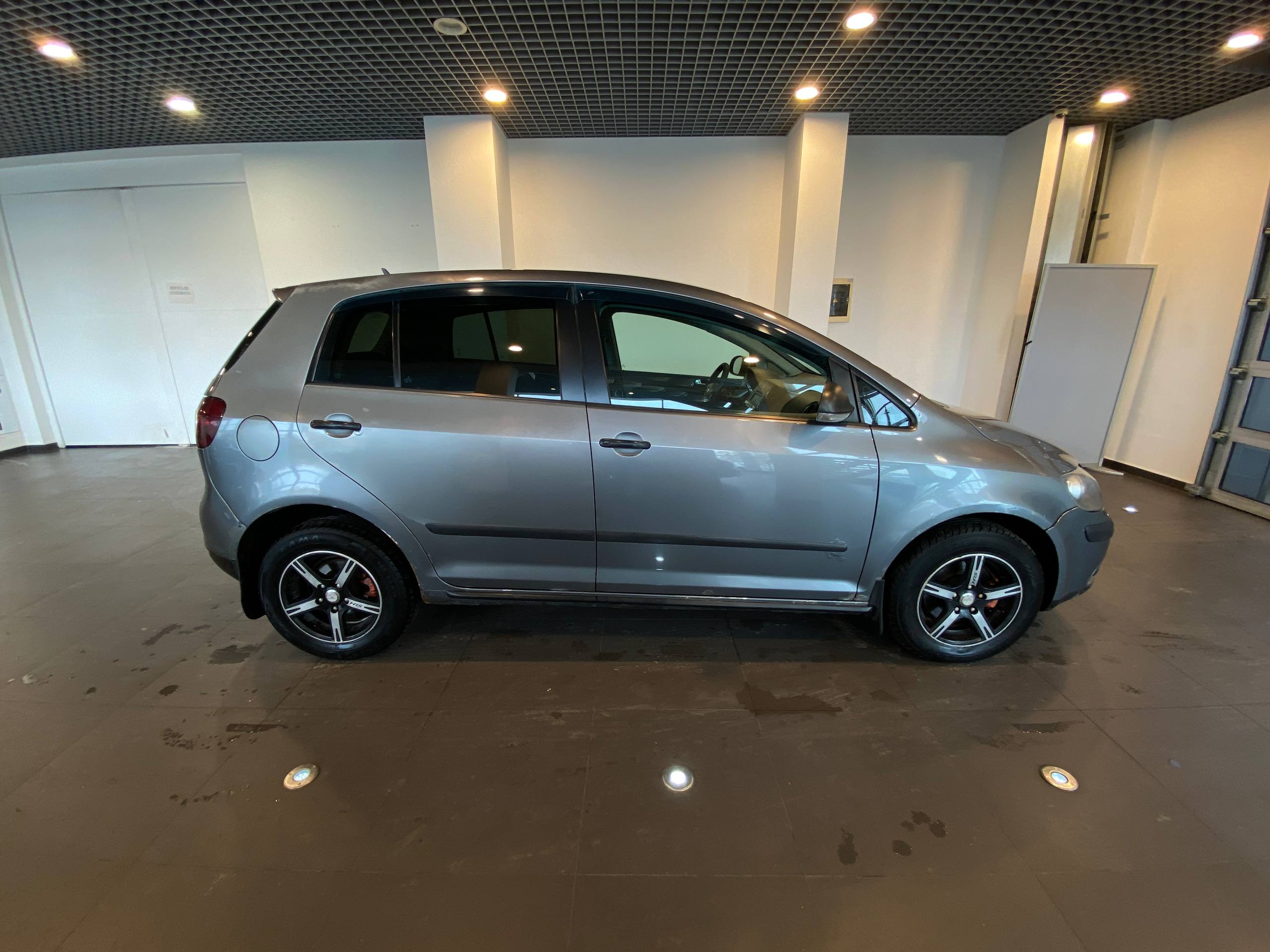 VOLKSWAGEN GOLF PLUS