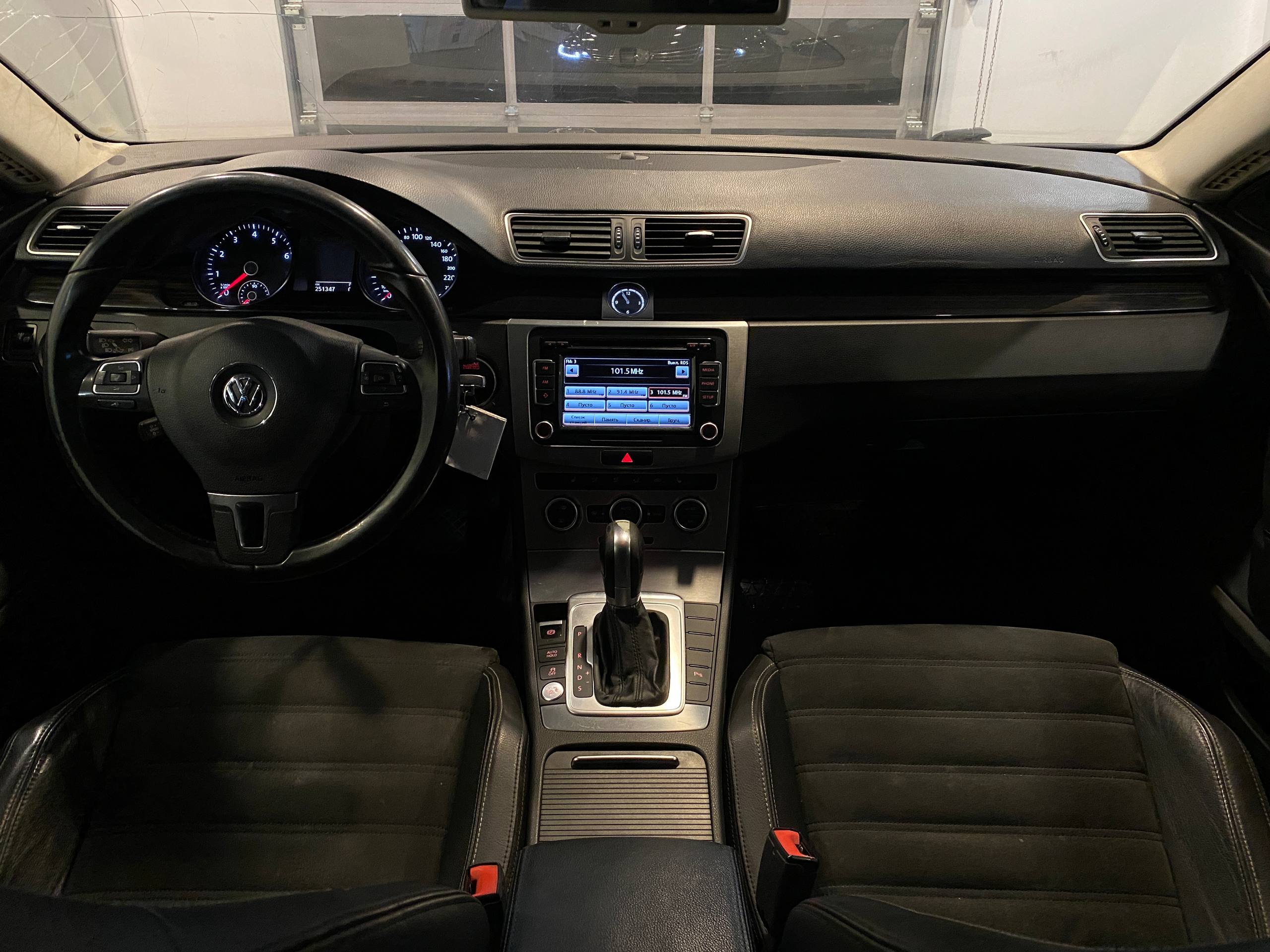 VOLKSWAGEN PASSAT CC