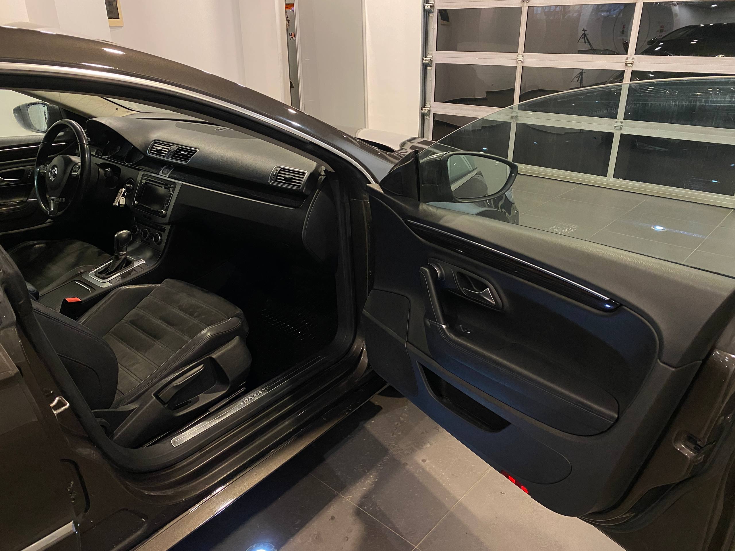 VOLKSWAGEN PASSAT CC