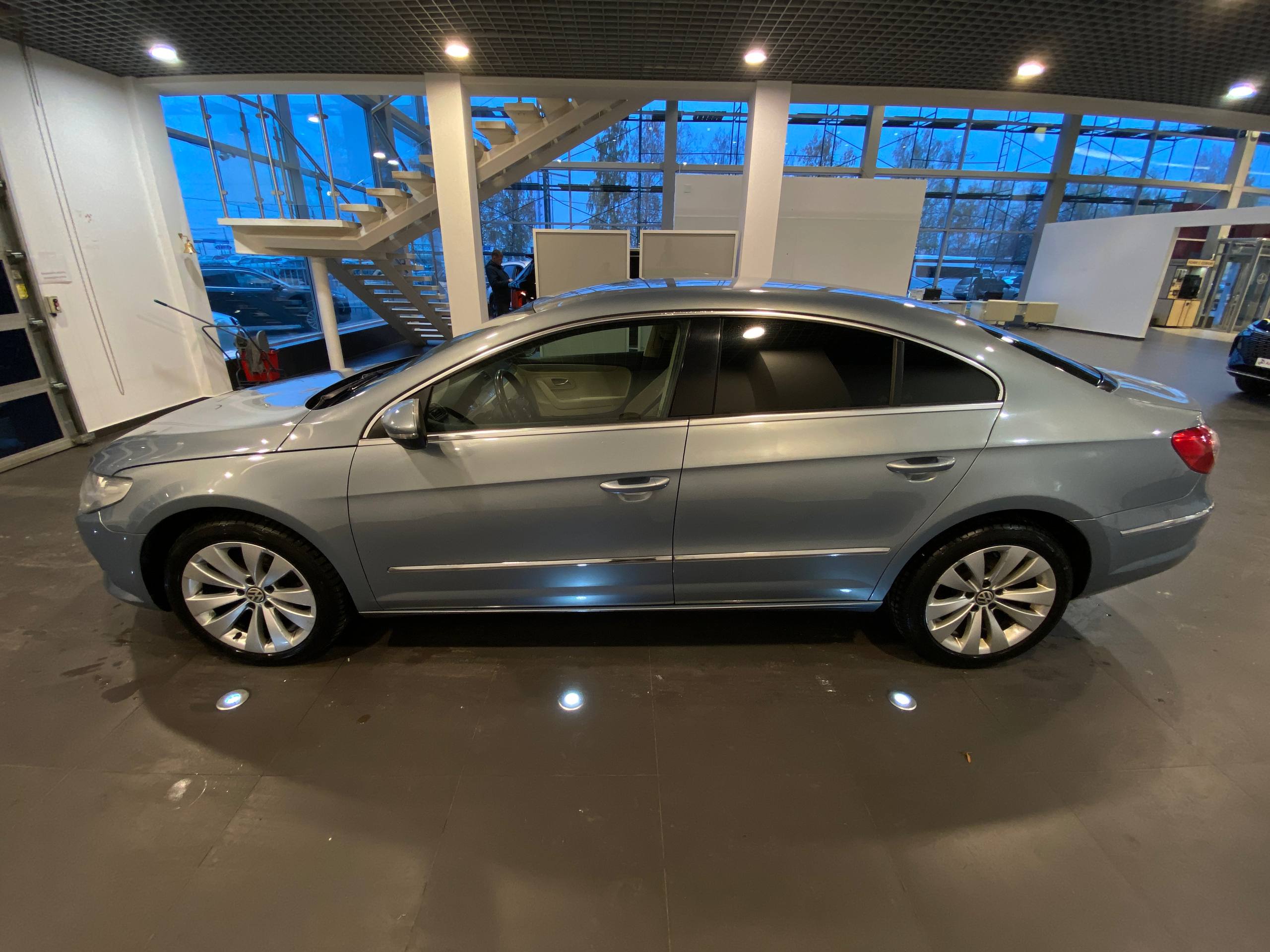 VOLKSWAGEN PASSAT CC