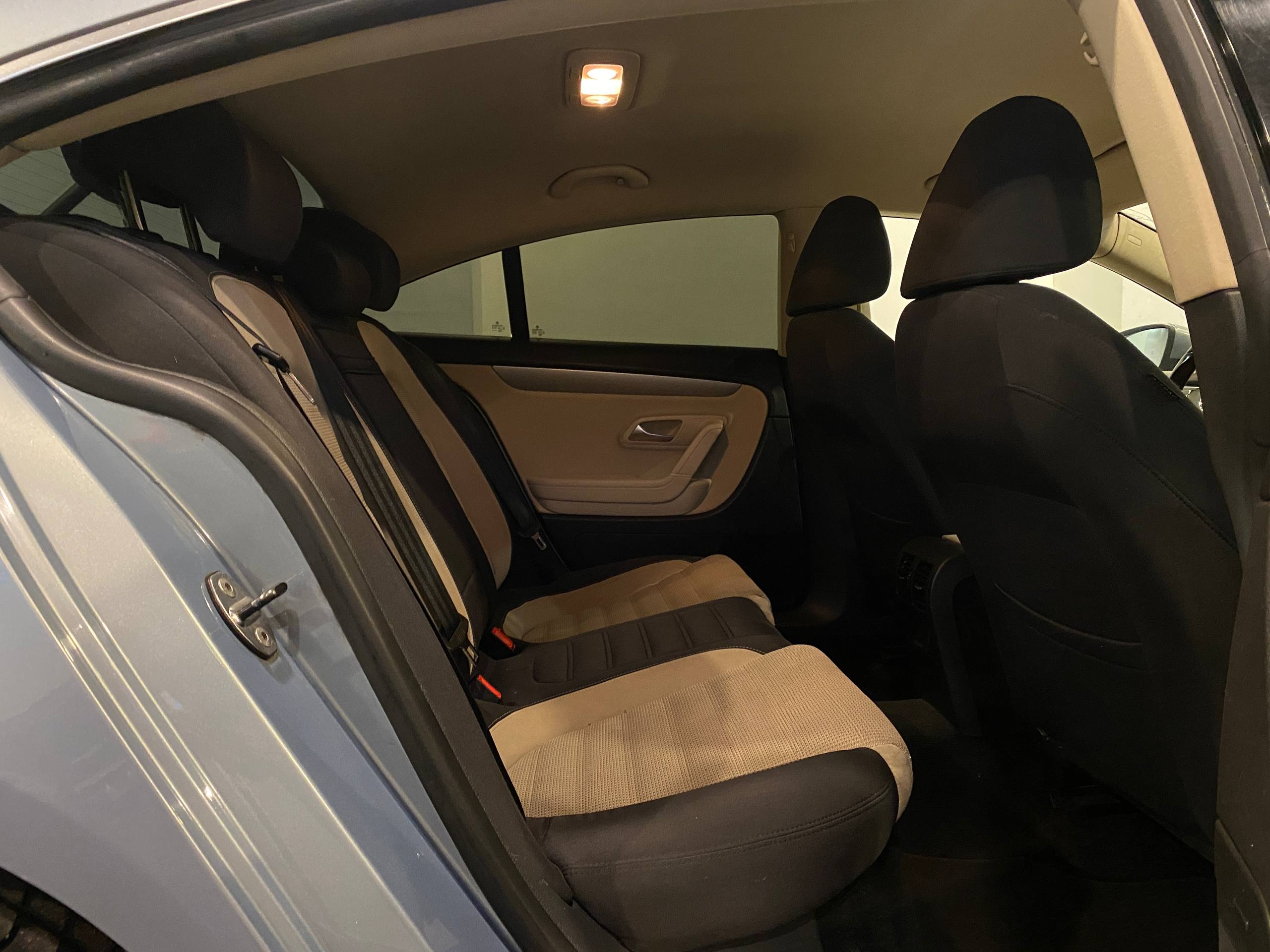 VOLKSWAGEN PASSAT CC