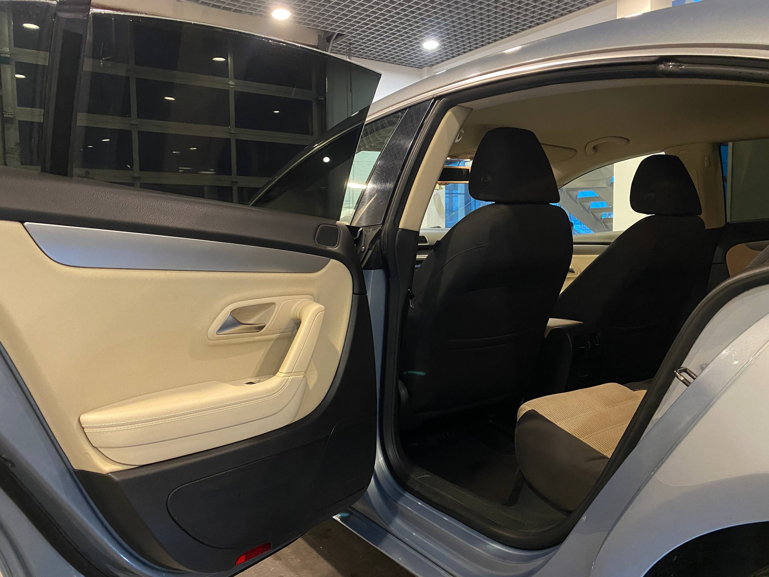 VOLKSWAGEN PASSAT CC