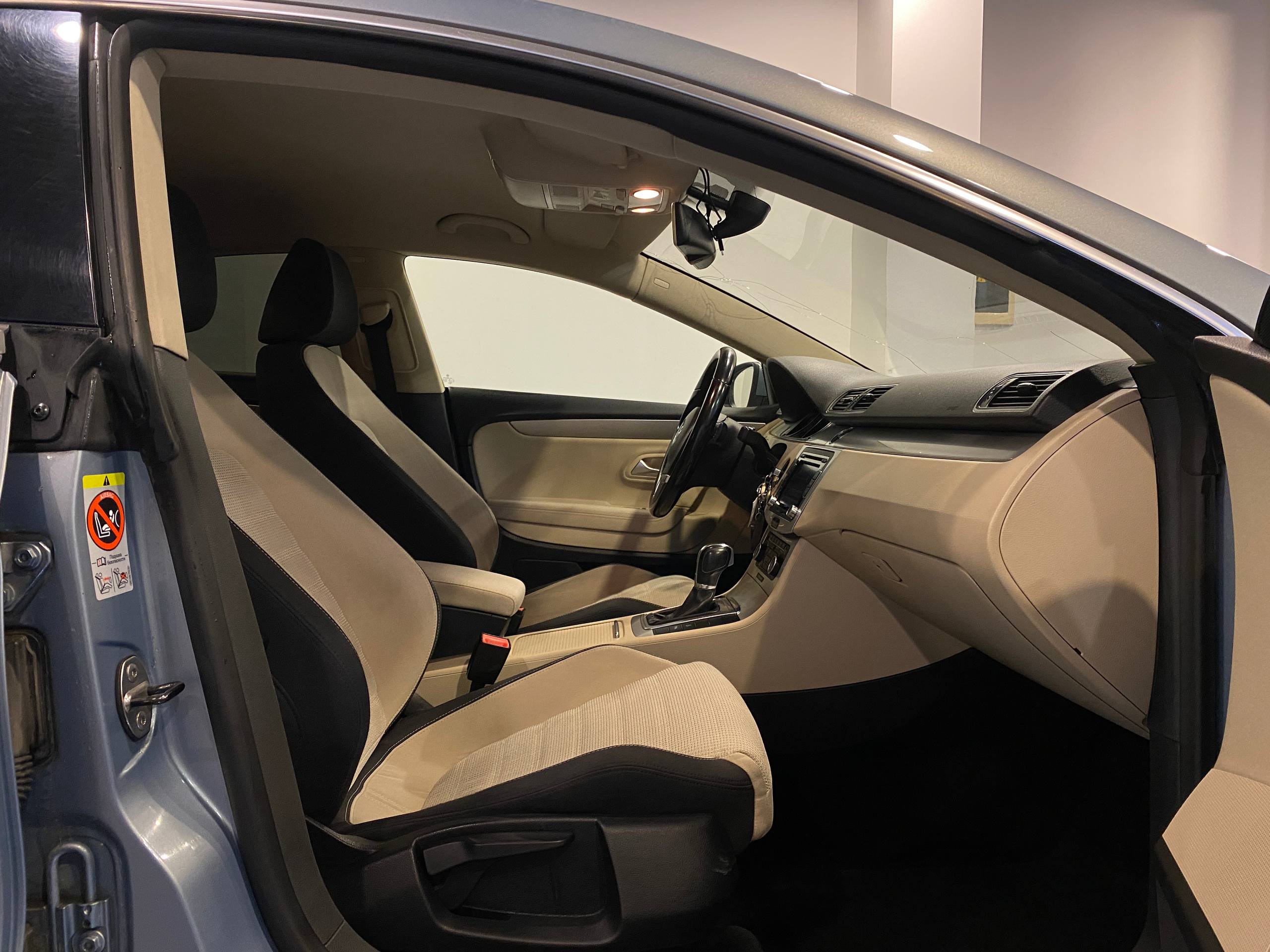 VOLKSWAGEN PASSAT CC