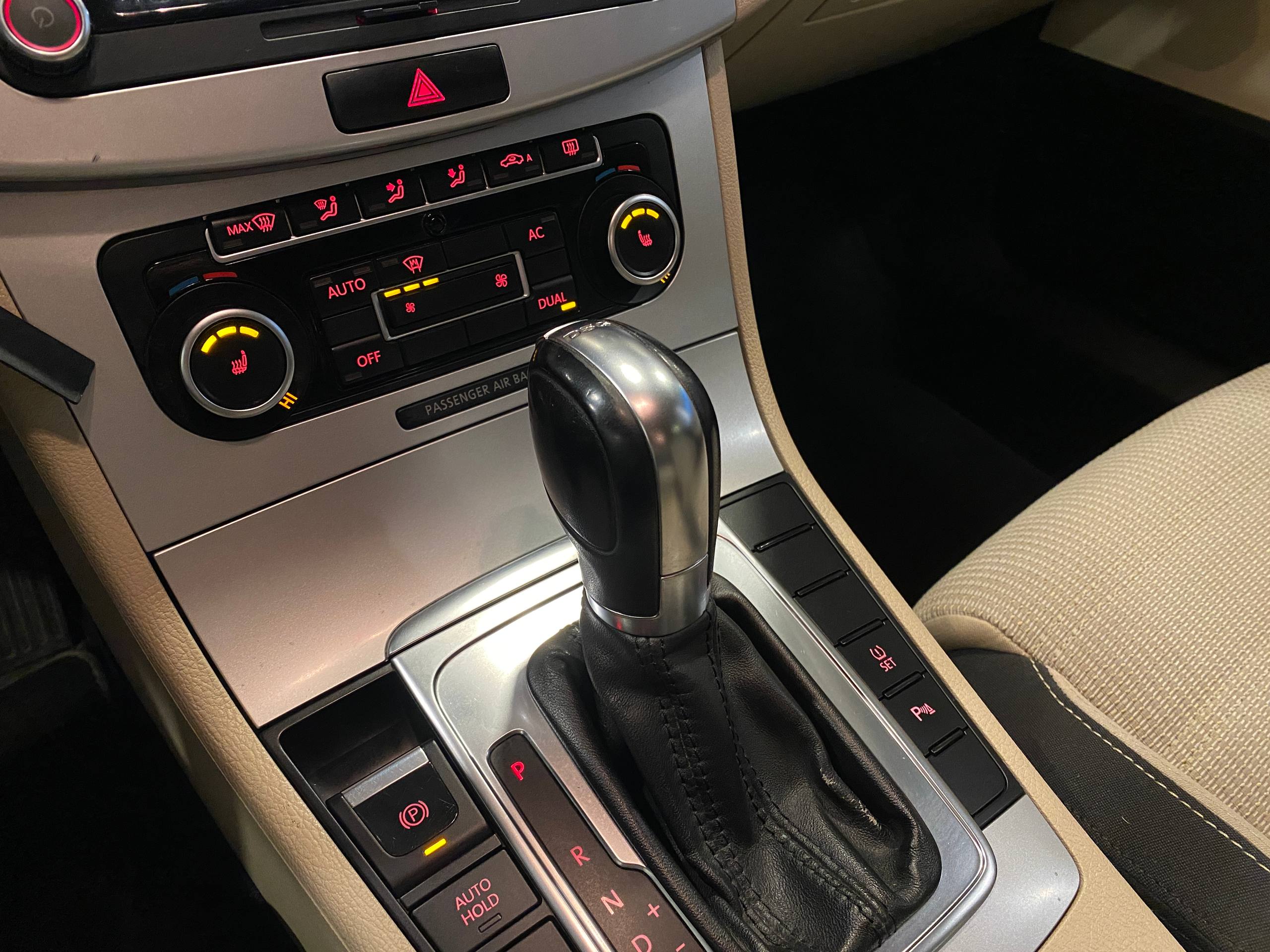 VOLKSWAGEN PASSAT CC