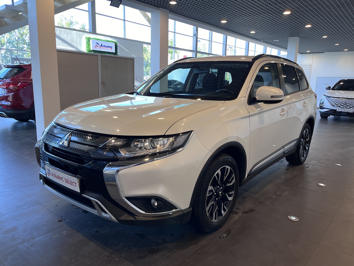 MITSUBISHI OUTLANDER