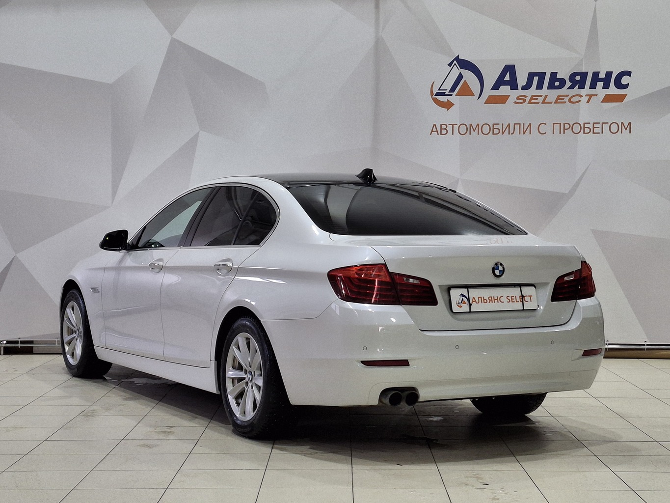 BMW 520I