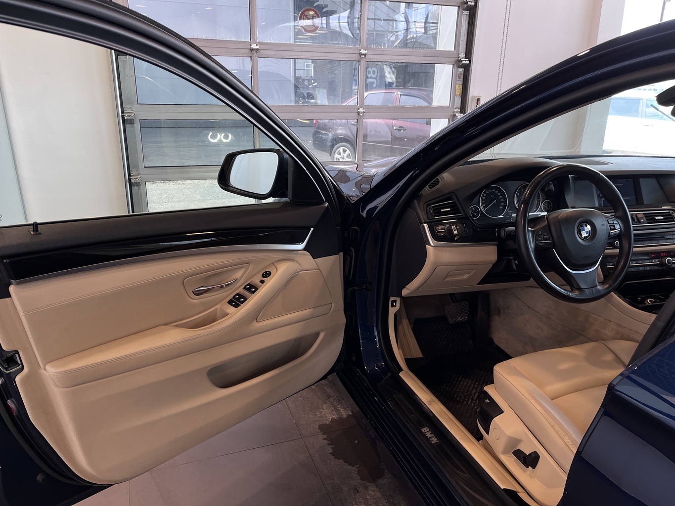 BMW 520