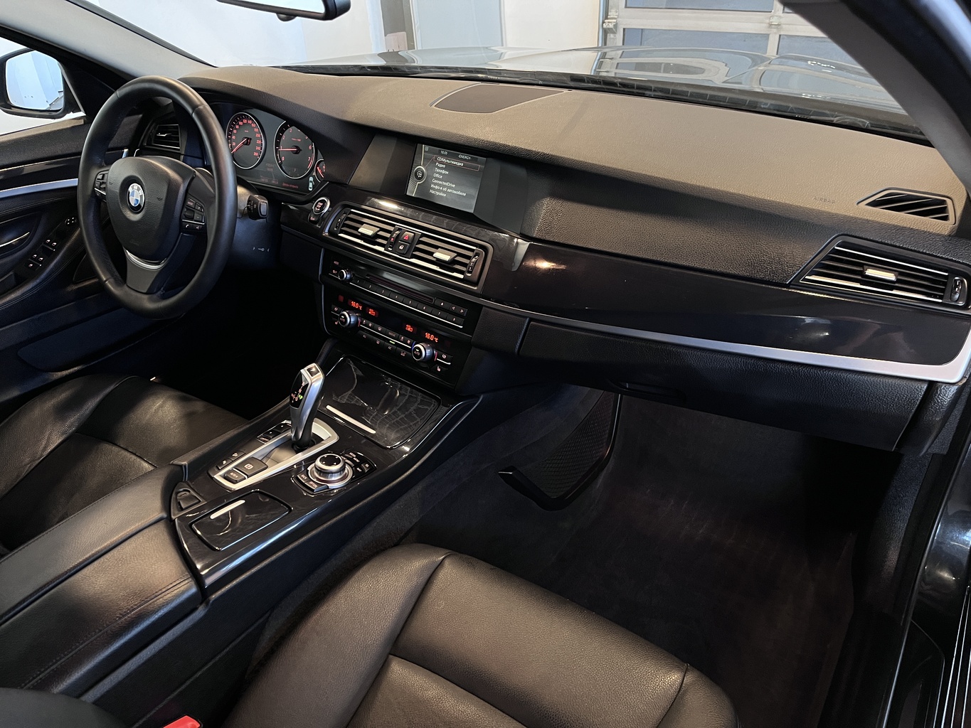 BMW 528I