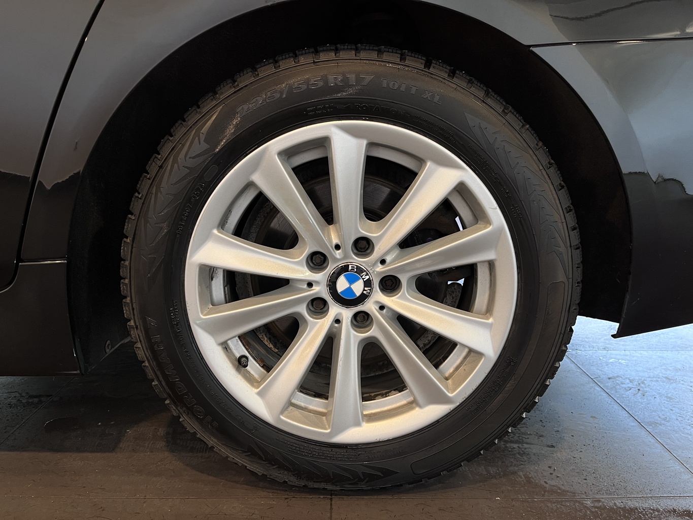 BMW 528I