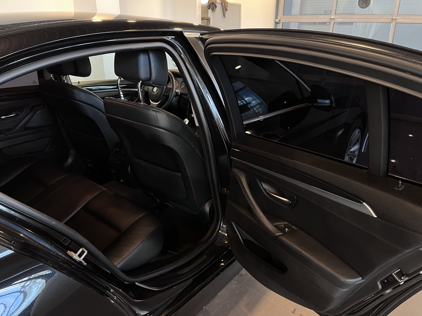 BMW 528I