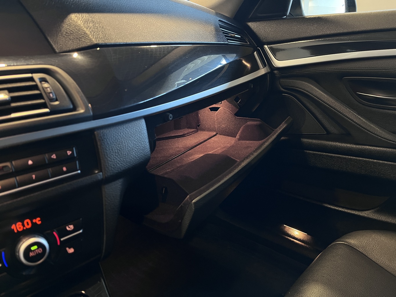 BMW 528I