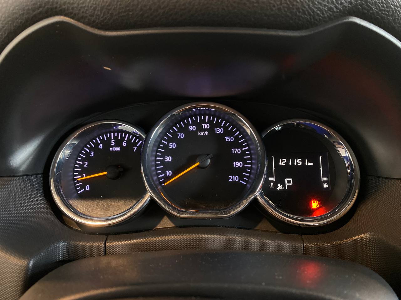 RENAULT DUSTER